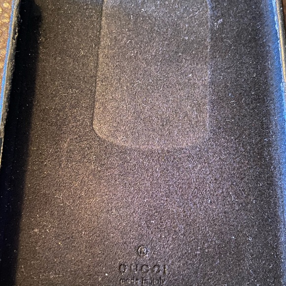 Authentic Gucci IPhone 8 Plus Case - Picture 3 of 5